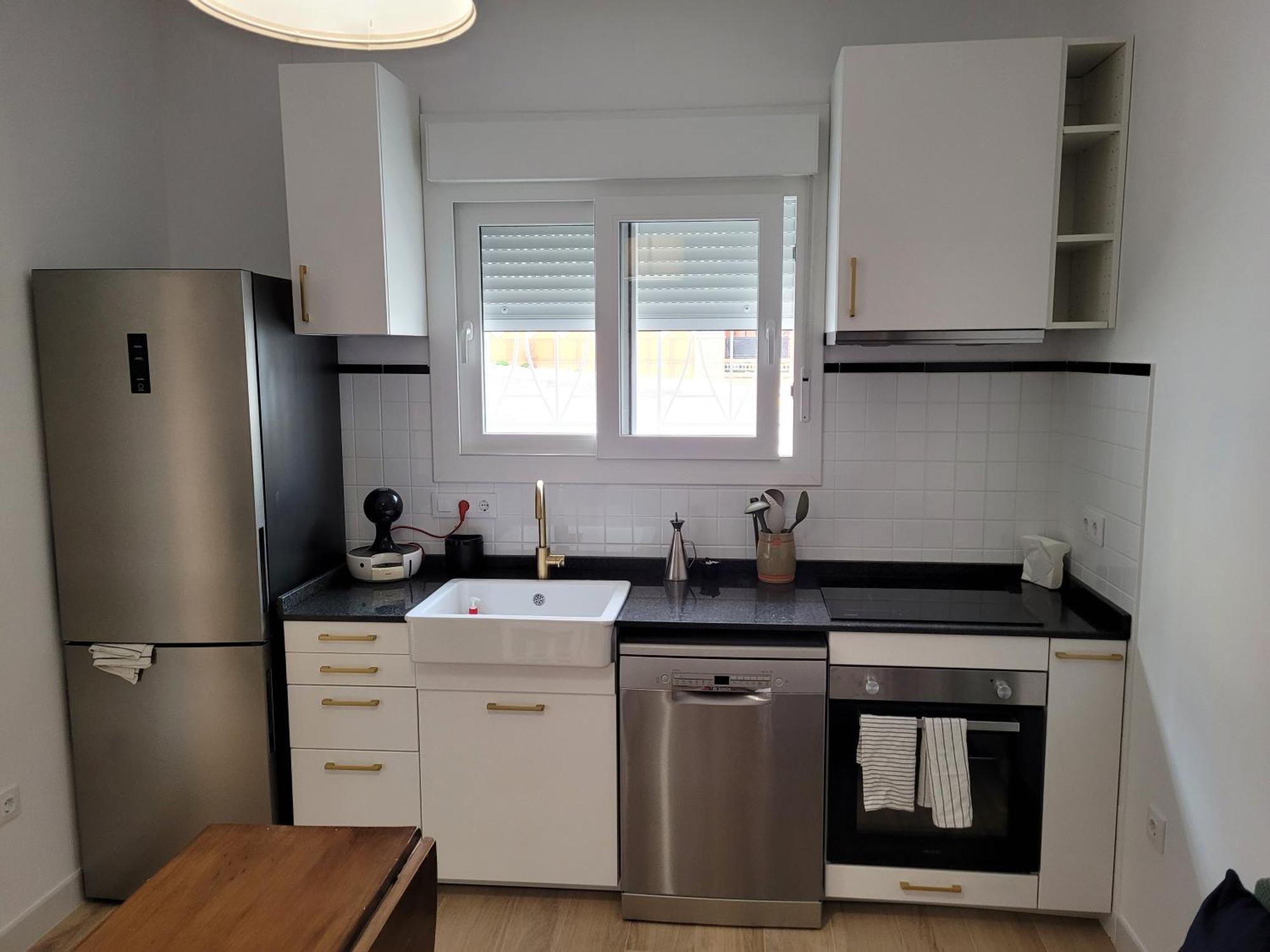 Apartamento Con Wifi, Patio Y Garaje Privado Alcalá de Guadaira Dış mekan fotoğraf