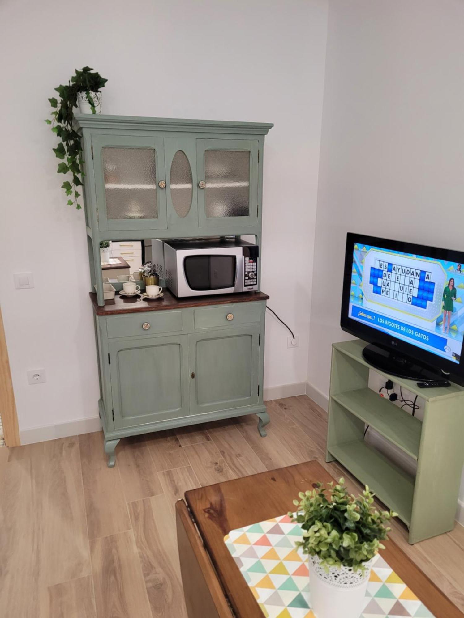 Apartamento Con Wifi, Patio Y Garaje Privado Alcalá de Guadaira Dış mekan fotoğraf