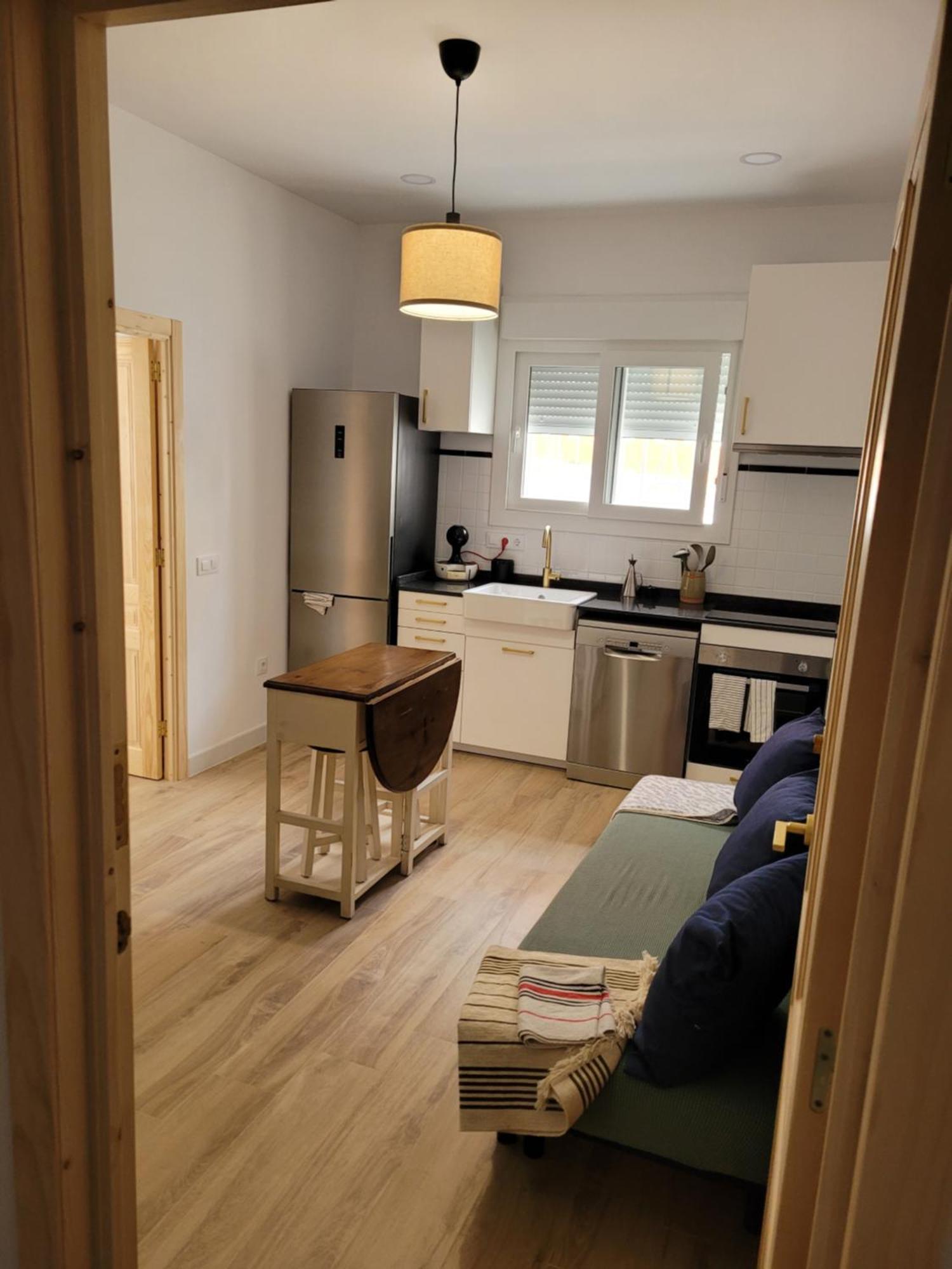 Apartamento Con Wifi, Patio Y Garaje Privado Alcalá de Guadaira Dış mekan fotoğraf