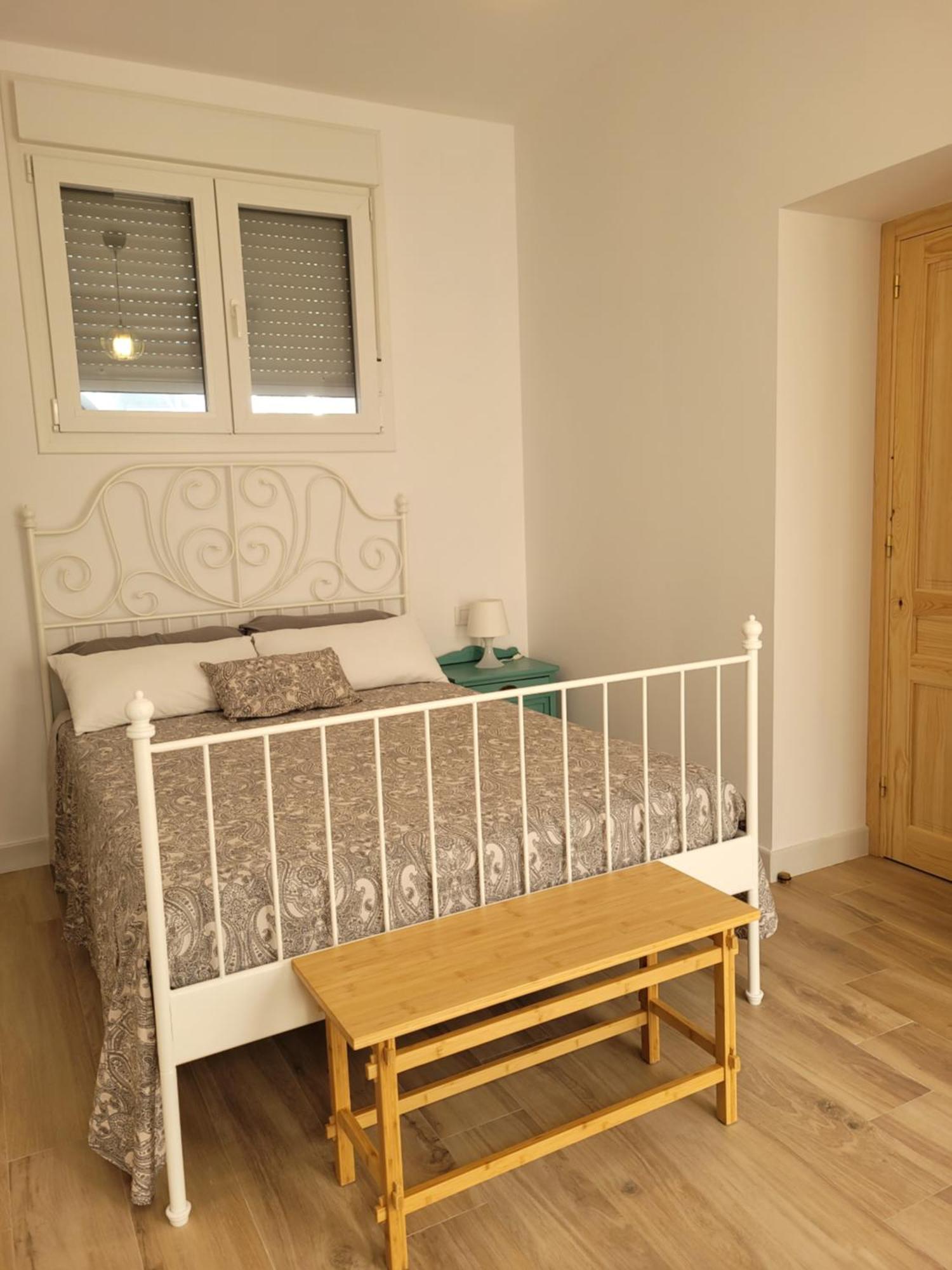 Apartamento Con Wifi, Patio Y Garaje Privado Alcalá de Guadaira Dış mekan fotoğraf