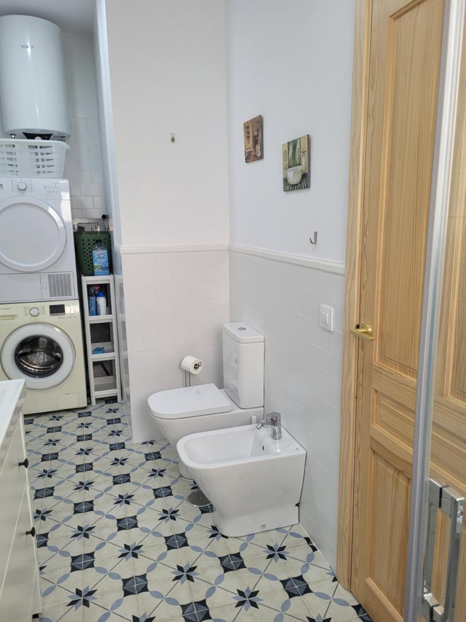 Apartamento Con Wifi, Patio Y Garaje Privado Alcalá de Guadaira Dış mekan fotoğraf