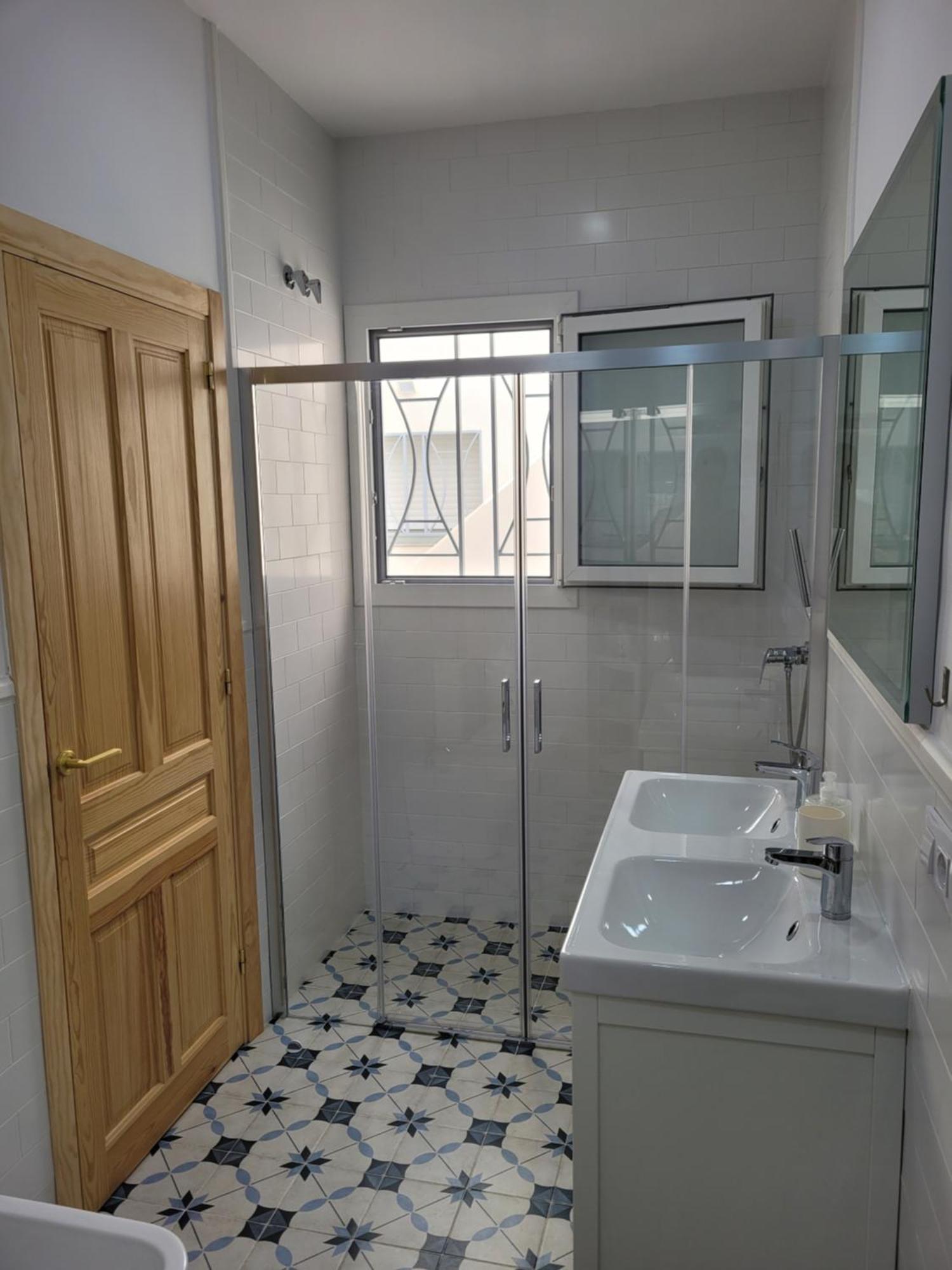 Apartamento Con Wifi, Patio Y Garaje Privado Alcalá de Guadaira Dış mekan fotoğraf